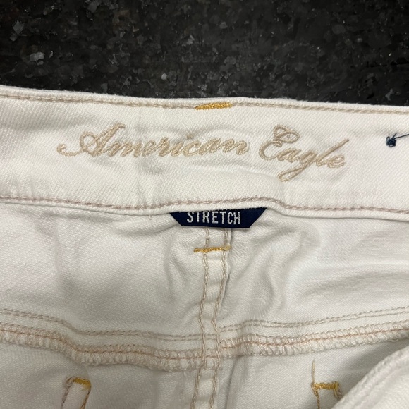 American Eagle Denim Shorts - Picture 3 of 4